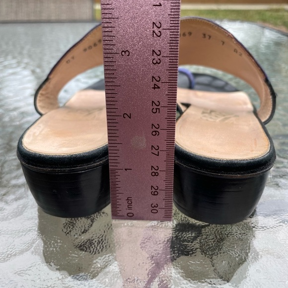 Salvatore Ferragamo women’s sandals - Picture 4 of 9